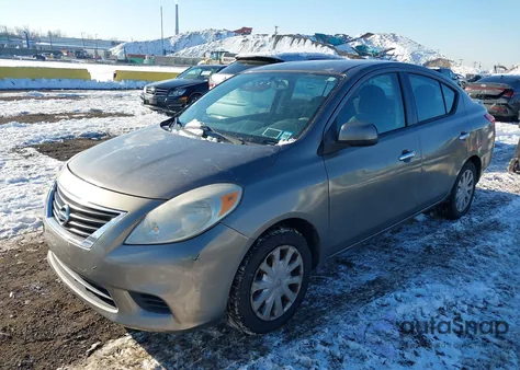 2014 Nissan Versa 1.6 Sv z USA, uszkodzony, nr VIN 3N1CN7AP9EL808055